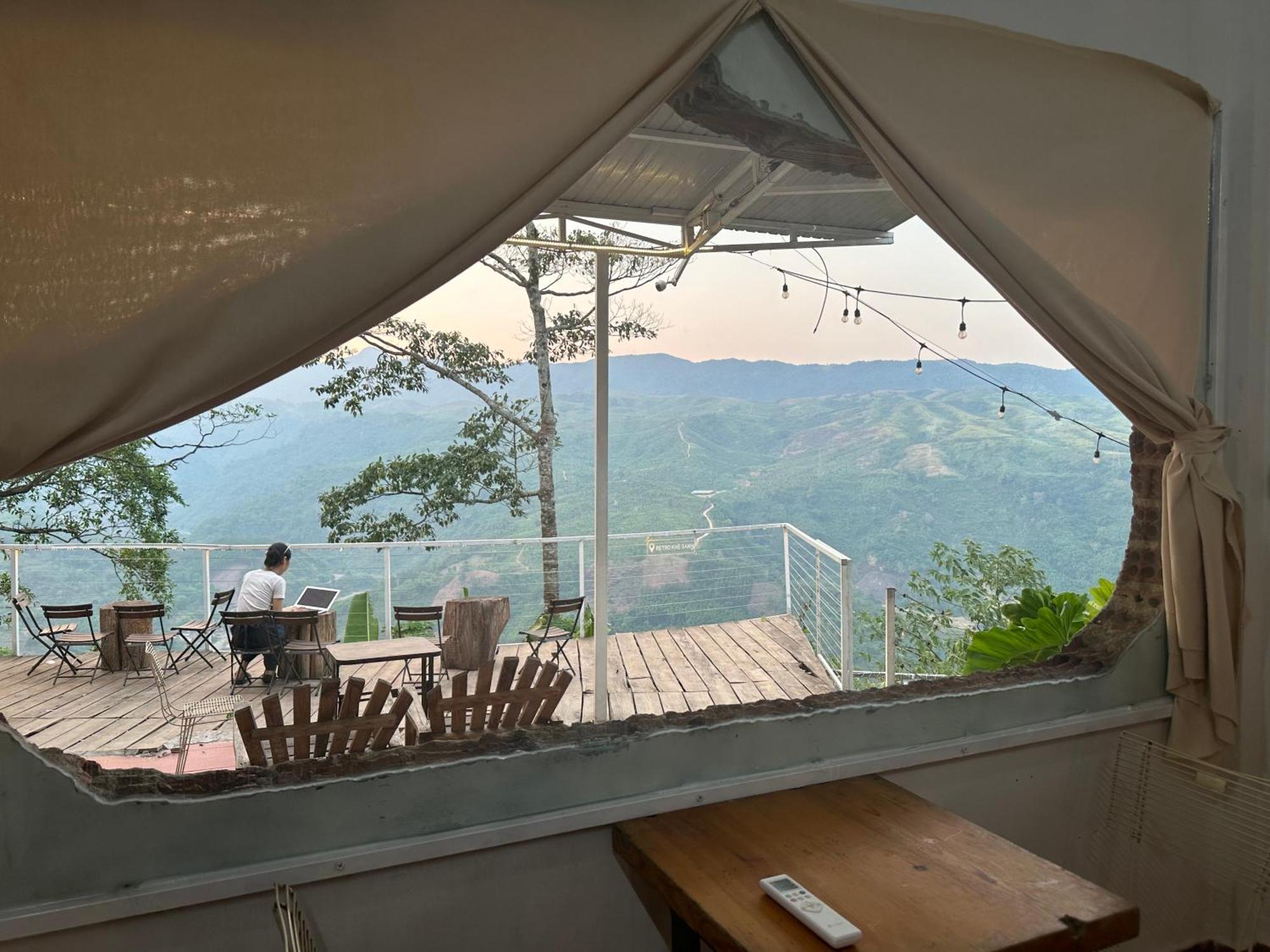 Retro Khe Sanh Aparthotel Lao Bao Exteriör bild